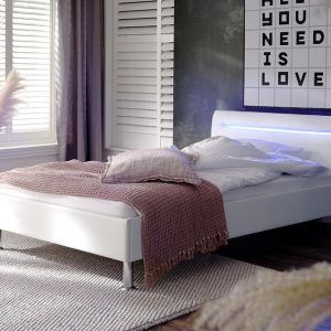 Wit design bed met LED verlichting in het hoofdeind