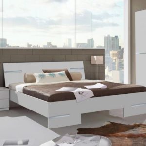 Wit tweepersoonsbed met 2 bijpassende nachtkastjes