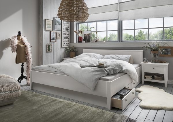 massief houten bed met bedlades. Wit